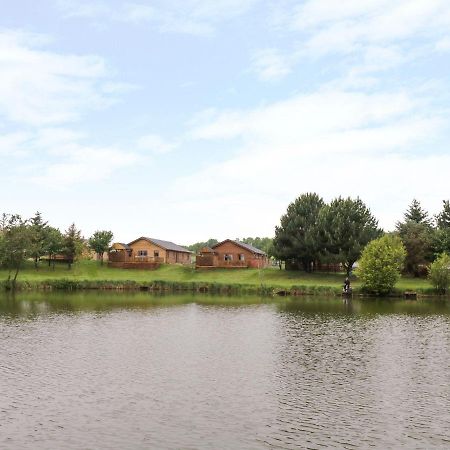 Makins Lodges Nuneaton Exterior photo