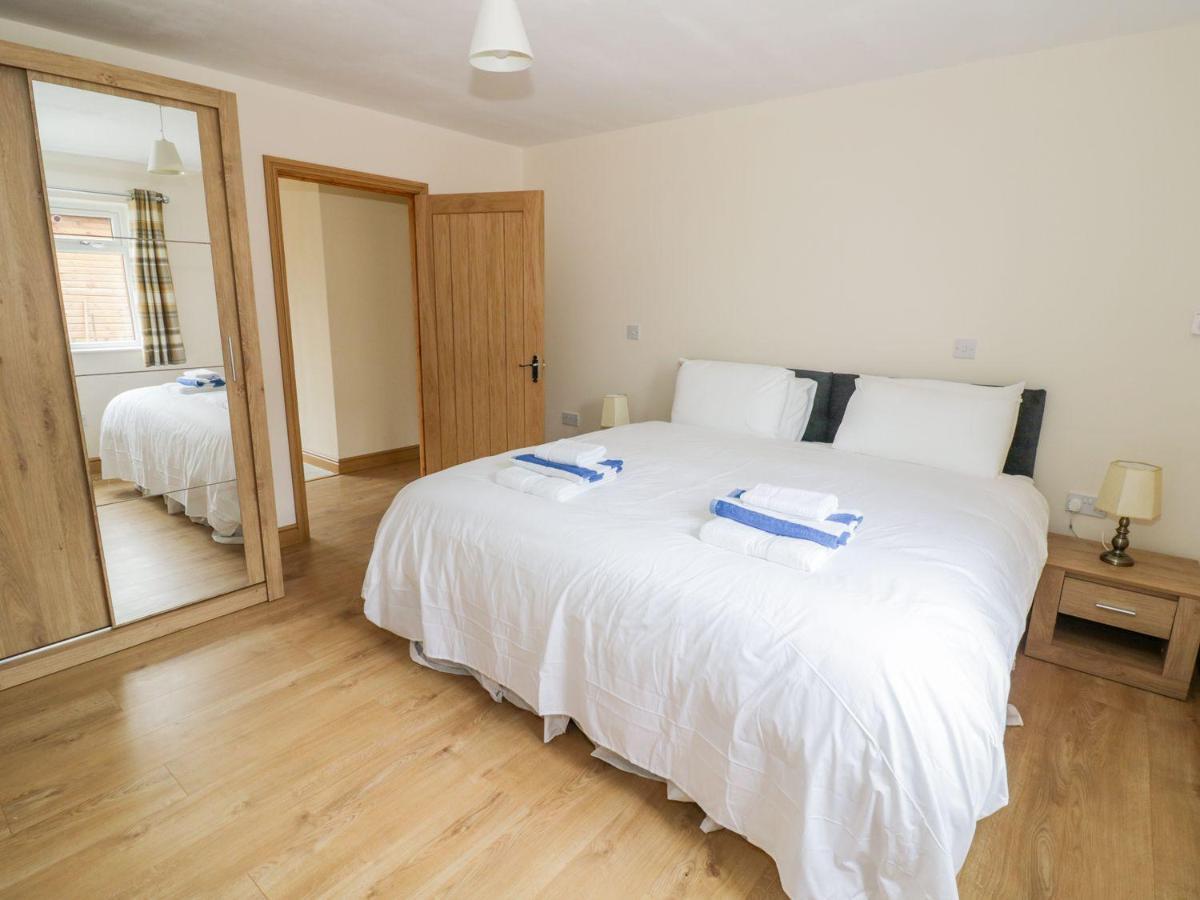 Makins Lodges Nuneaton Exterior photo